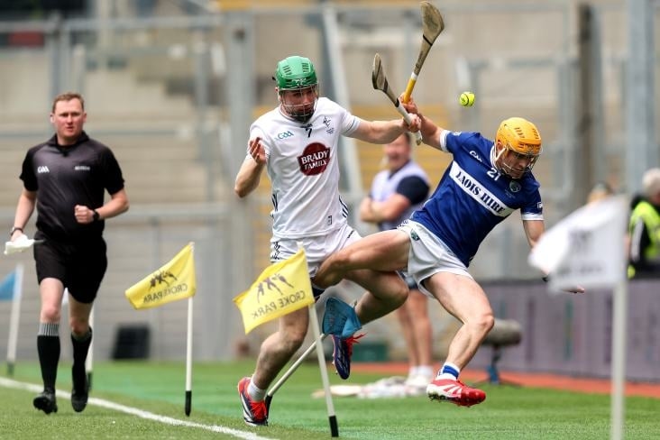 Dank einer hervorragenden zweiten Halbzeit triumphiert Kildare über Laois und holt sich den ersten Joe McDonagh Cup-Titel