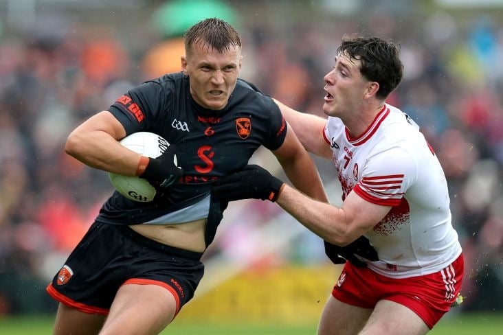 O'Neill kehrt zurück, Armagh übersteht Derrys späte Aufholjagd