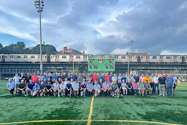 Gaelic Park, klasik bir Eylül Pazar günü finallere ev sahipliği yapıyor