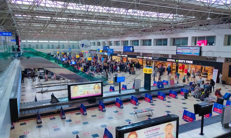 A daily travel record was broken. An airport in Turkey handled 230,000 and two passengers.