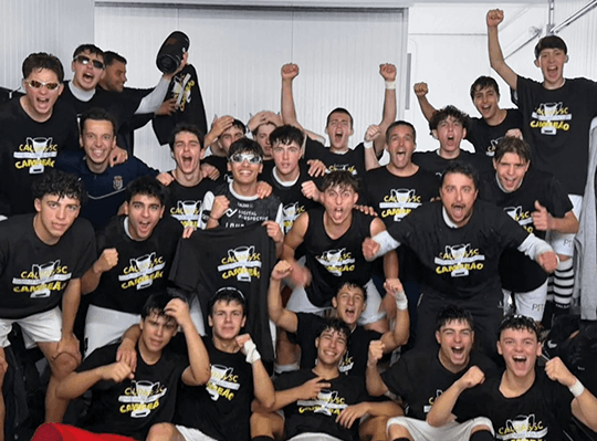 Juvenis do Caldas são campeões e aos juniores só falta uma vitória