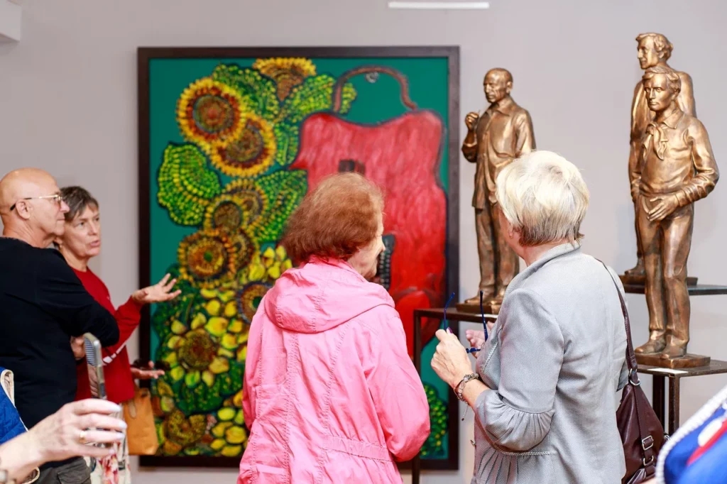 Filmes e pinturas: Sexta-feira no Dialog será rica em eventos culturais