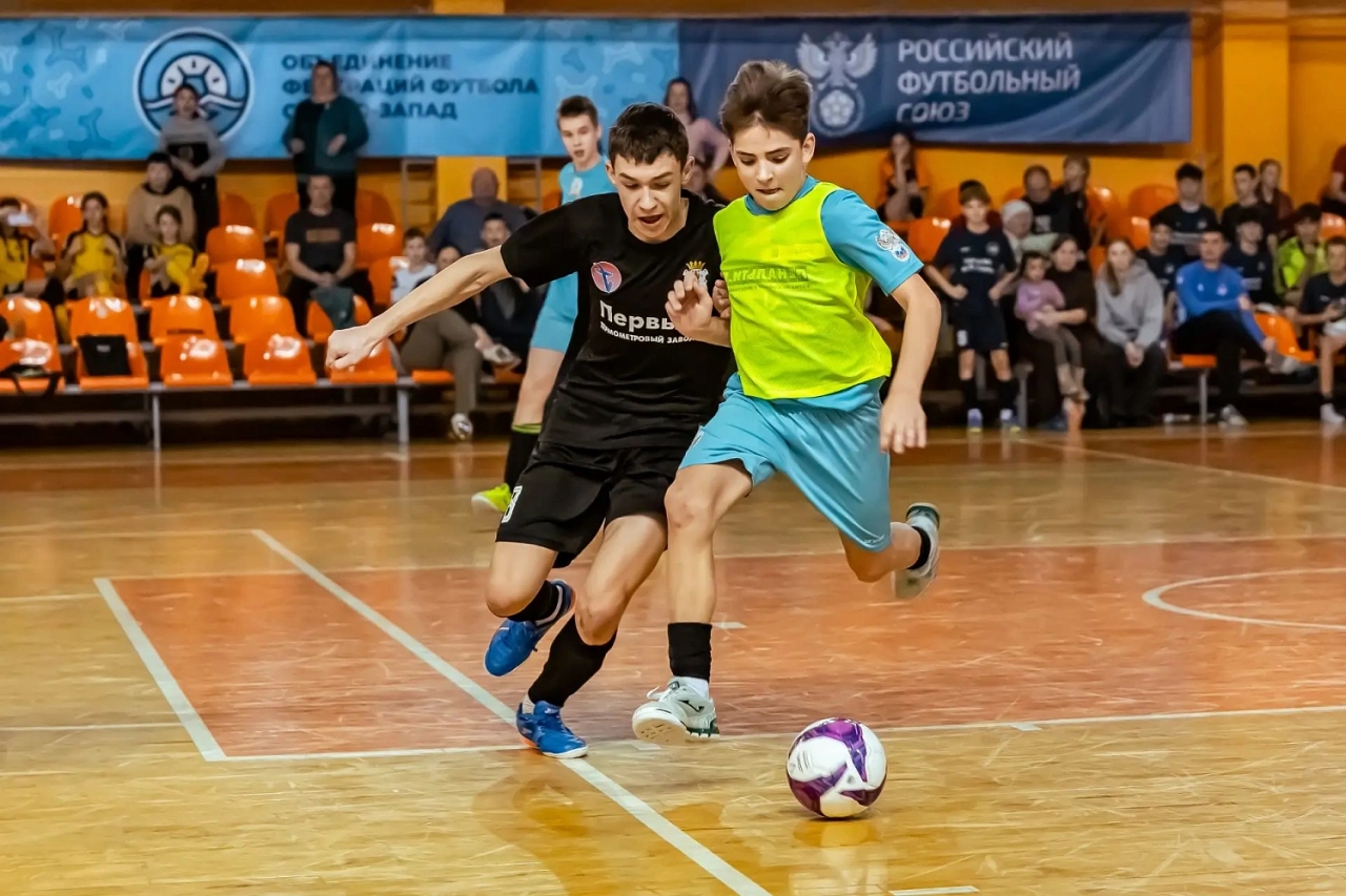 Новгородская команда из школы №2 вышла в финал Всероссийских соревнований по футзалу
