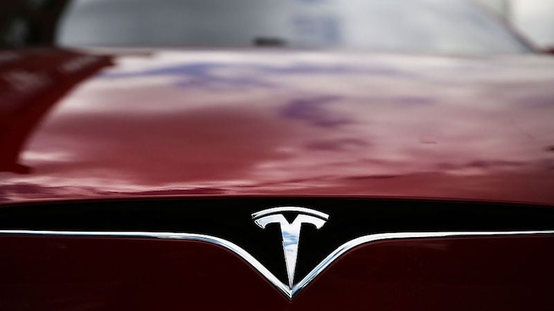 Federale overheid start onderzoek naar defecte Tesla-deuren