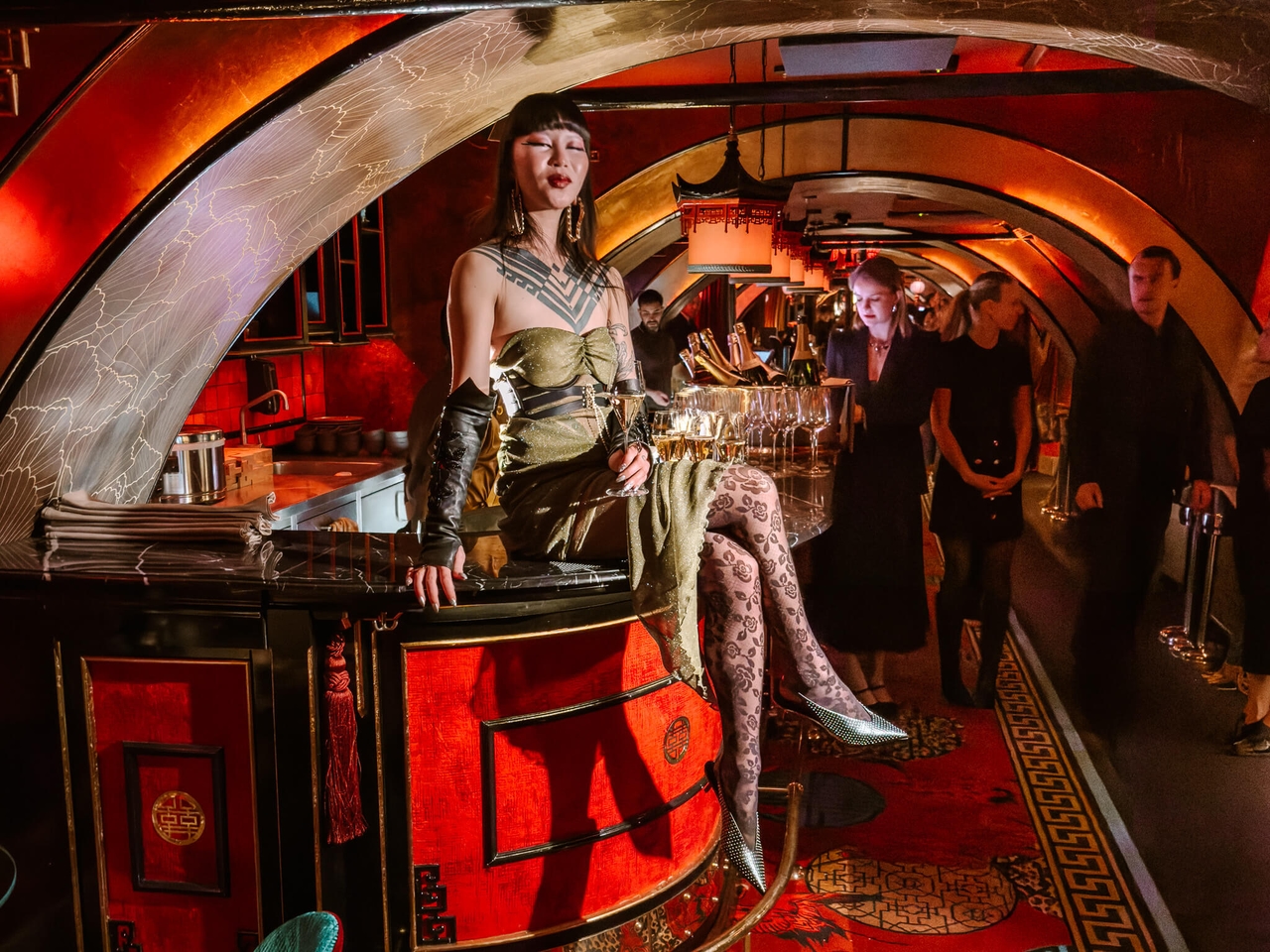 House of Noa Amsterdam: diner en nightlife in de Beurs van Berlage