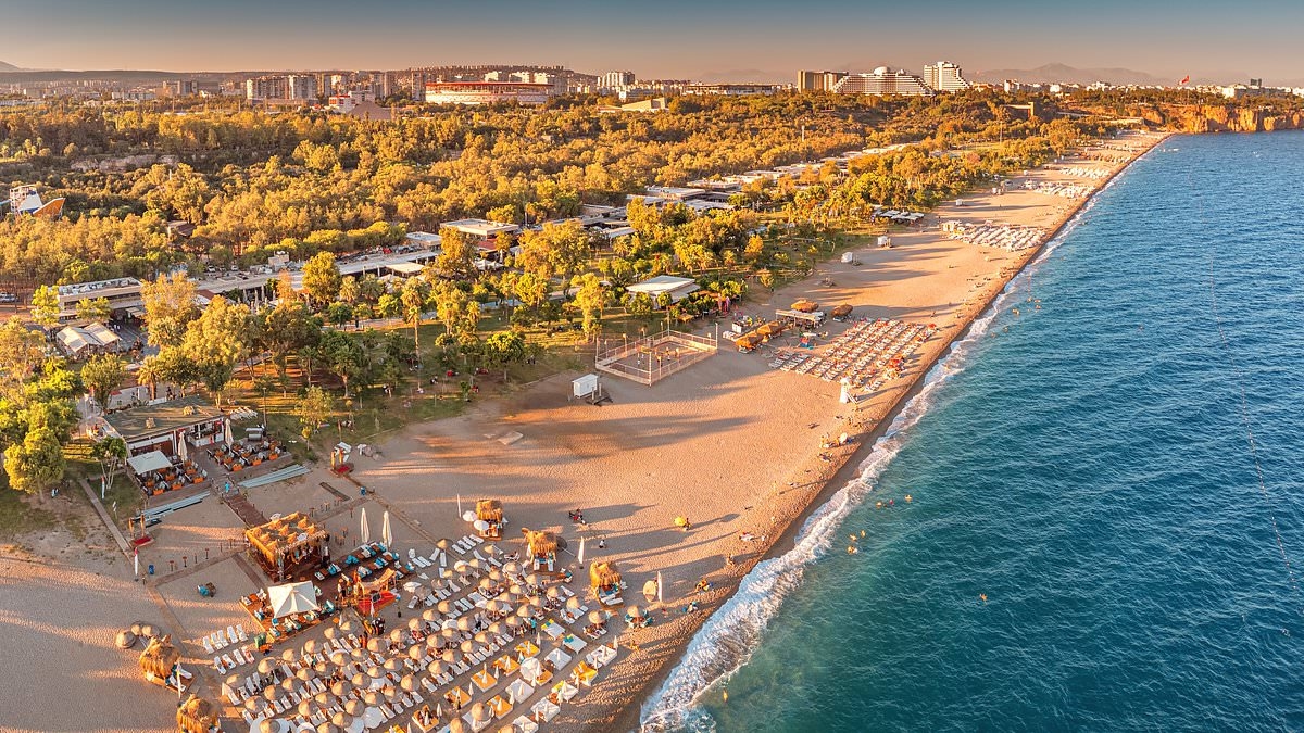 The most popular destination for Brits has been revealed - and it has a beach with the warmest sea in Europe