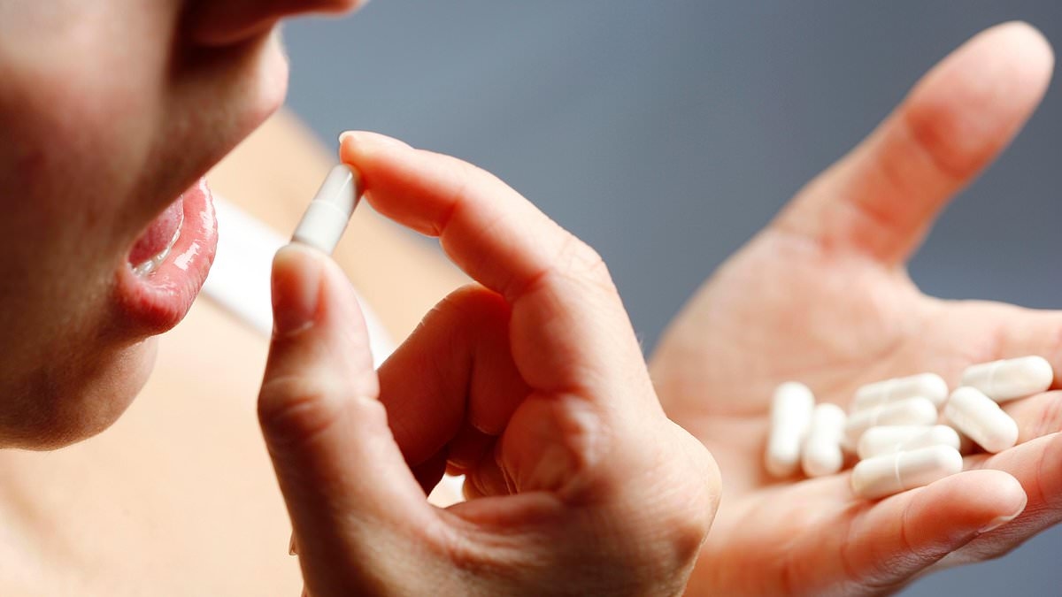 Los investigadores demuestran que la teoría de Joe Rogan sobre el medicamento milagroso de 20 centavos que toman millones de estadounidenses es correcta... mientras surge un vínculo con el cáncer de colon