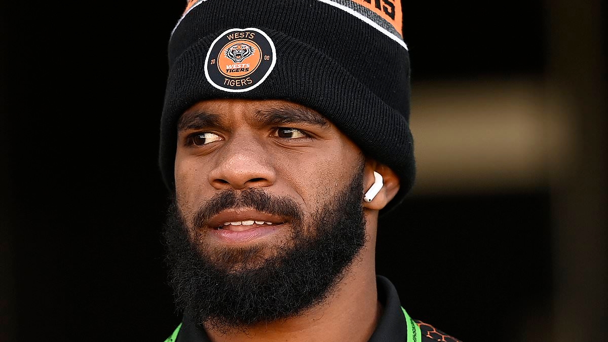 Footy star makes grovelling apology for mocking his own teammate in shocking social media post