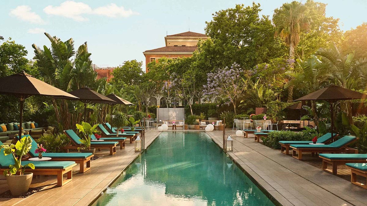 Inside Barcelona's 'most luxurious hotel' that's hosting Marcus Rashford while he's on loan to the Catalan club