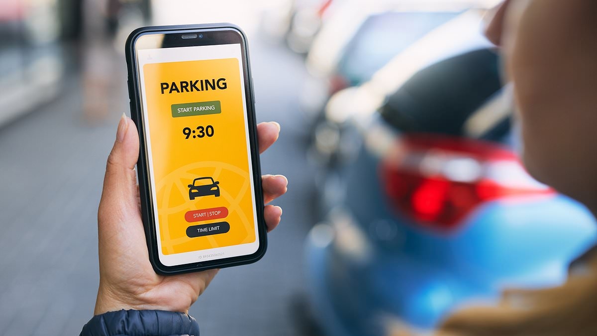 'Stop forcing drivers to pay for parking with apps,' says RAC