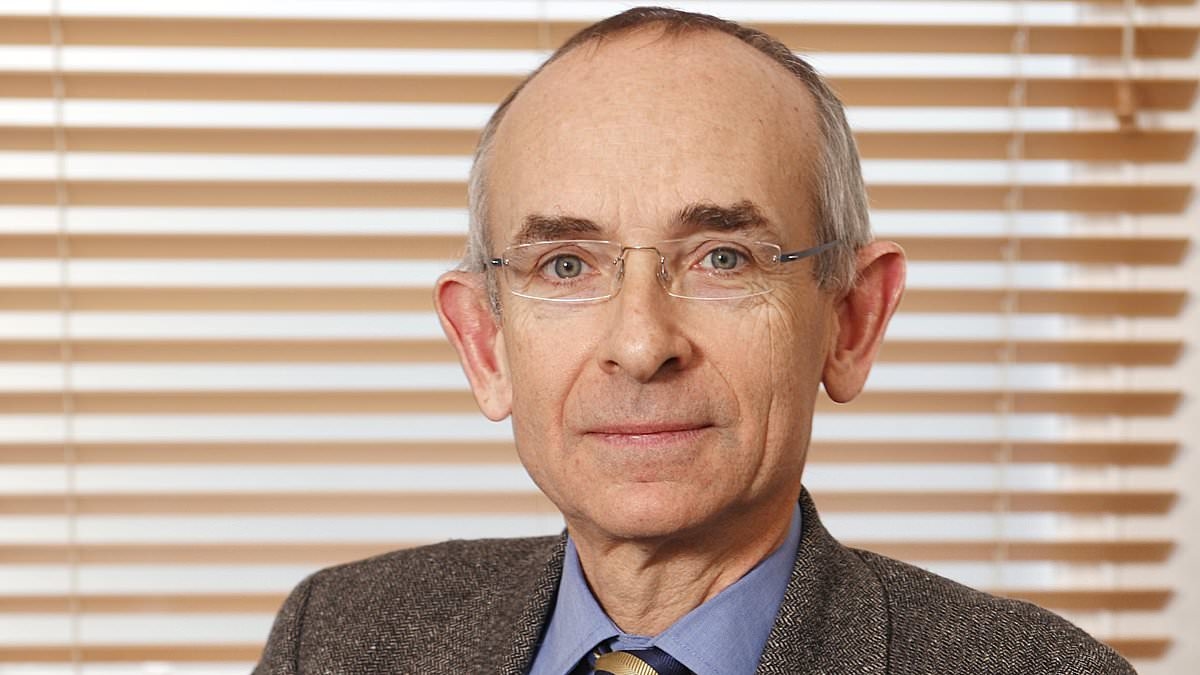Nie możesz umówić się na wizytę u lekarza rodzinnego? Dr Martin Scurr odpowiada na TWOJE pytania na żywo w naszym ekskluzywnym wywiadzie.