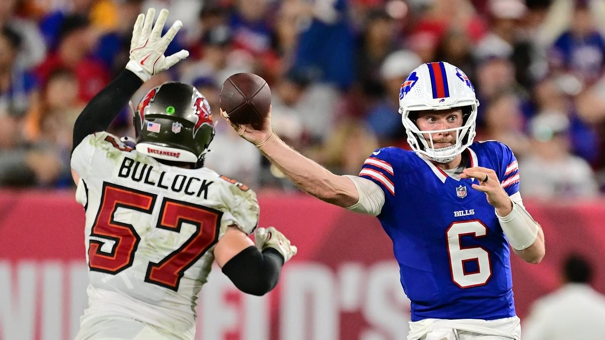 Kansas City Chiefs sign Buffalo Bills quarterback after Patrick Mahomes and Gardner Minshew injuries