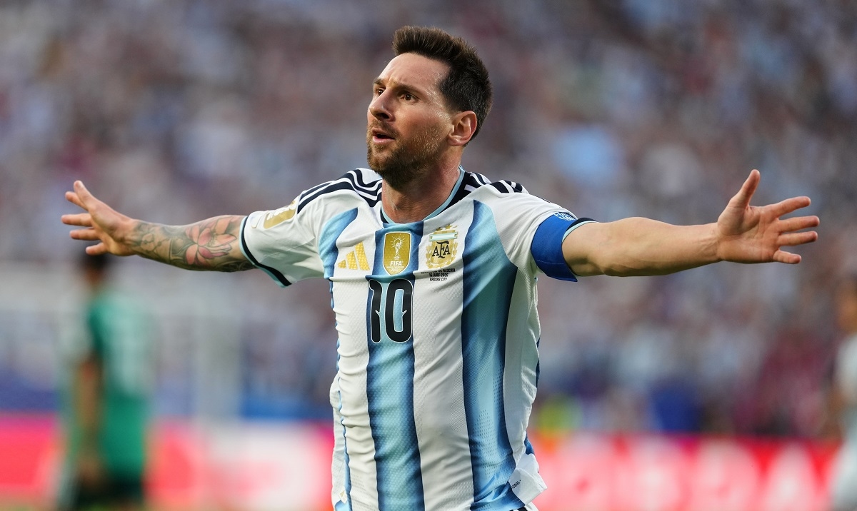 Con triplete en Argentina vs Argelia, Messi iguala récord histórico de goles en Mundiales