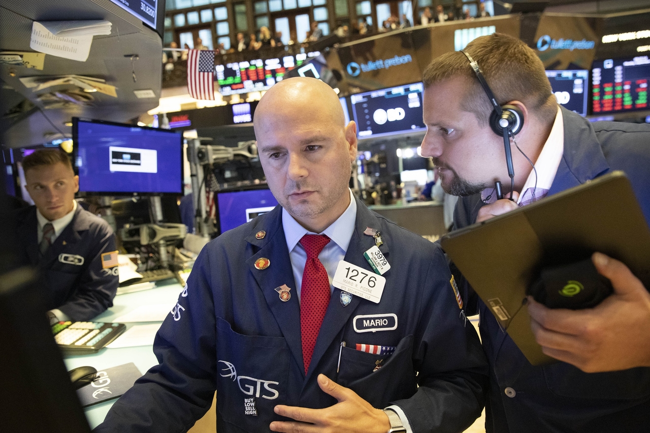 Wall Street abre con pérdidas y el Nasdaq baja un 1.88 % por la caída de las tecnológicas