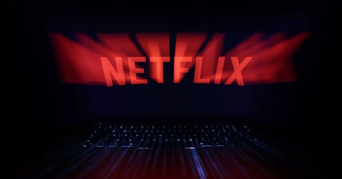 „Najlepszy gangsterski serial wszech czasów, czyli połączenie Ojca chrzestnego i Chłopców z ferajny, jest już dostępny na Netflixie