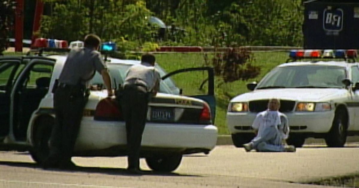Pizza delivery driver killed by collar bomb on live TV in horror robbery broadcast