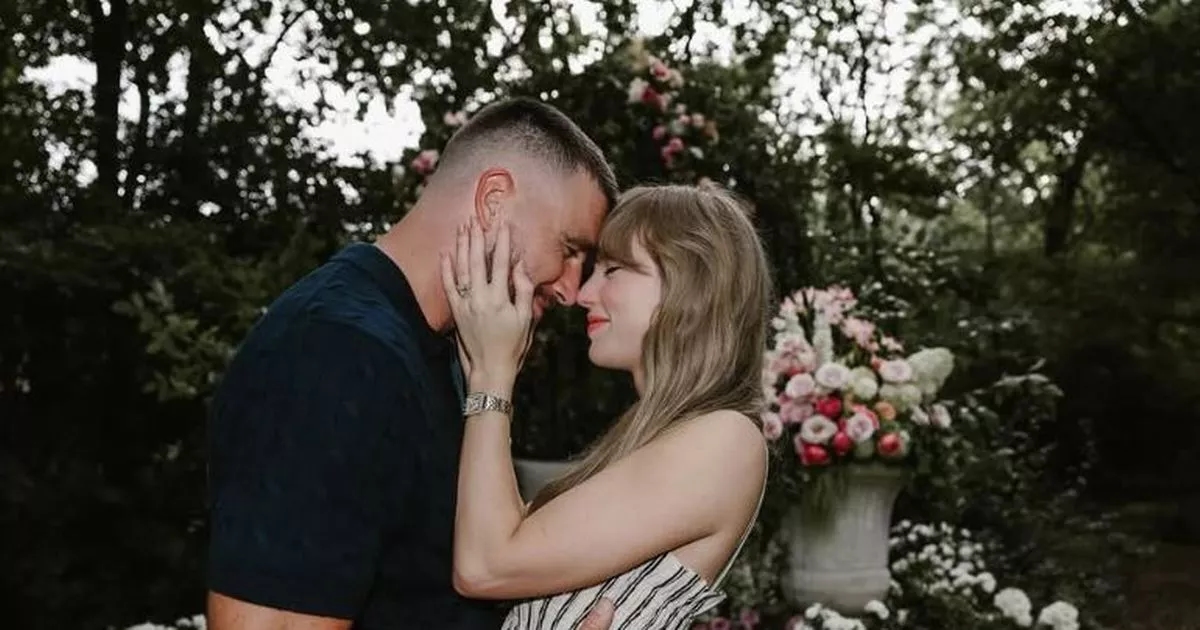 Debenhams watch similar to Taylor Swift's engagement timepiece reduced by 93%