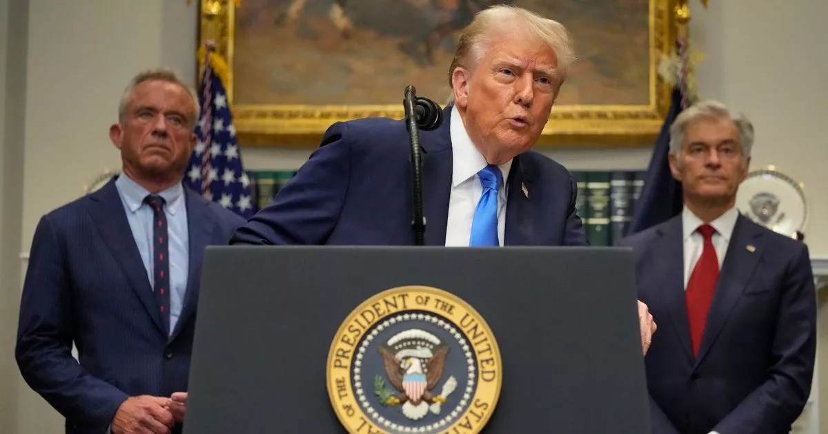 MIKEY SMITH: 14 onthutsende momenten met Donald Trump tijdens zijn steeds bizarrere persconferentie over autisme