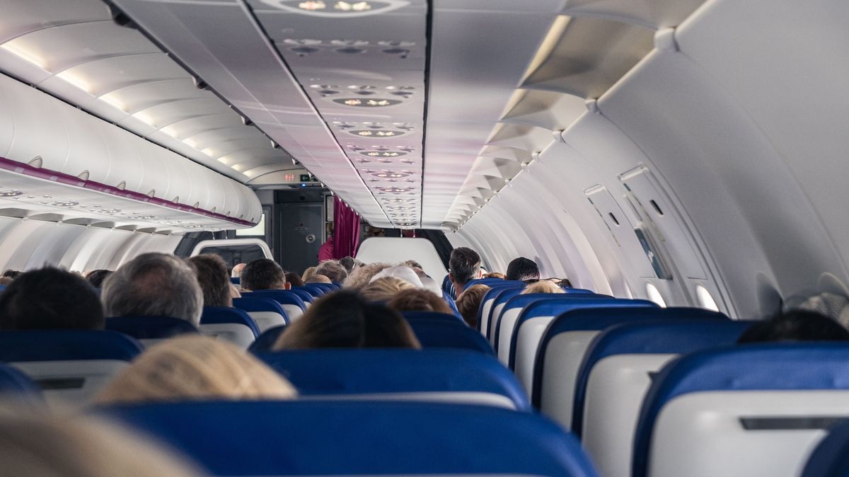 UK Government update for easyJet, Jet2, Ryanair, TUI over cabin 'ban'
