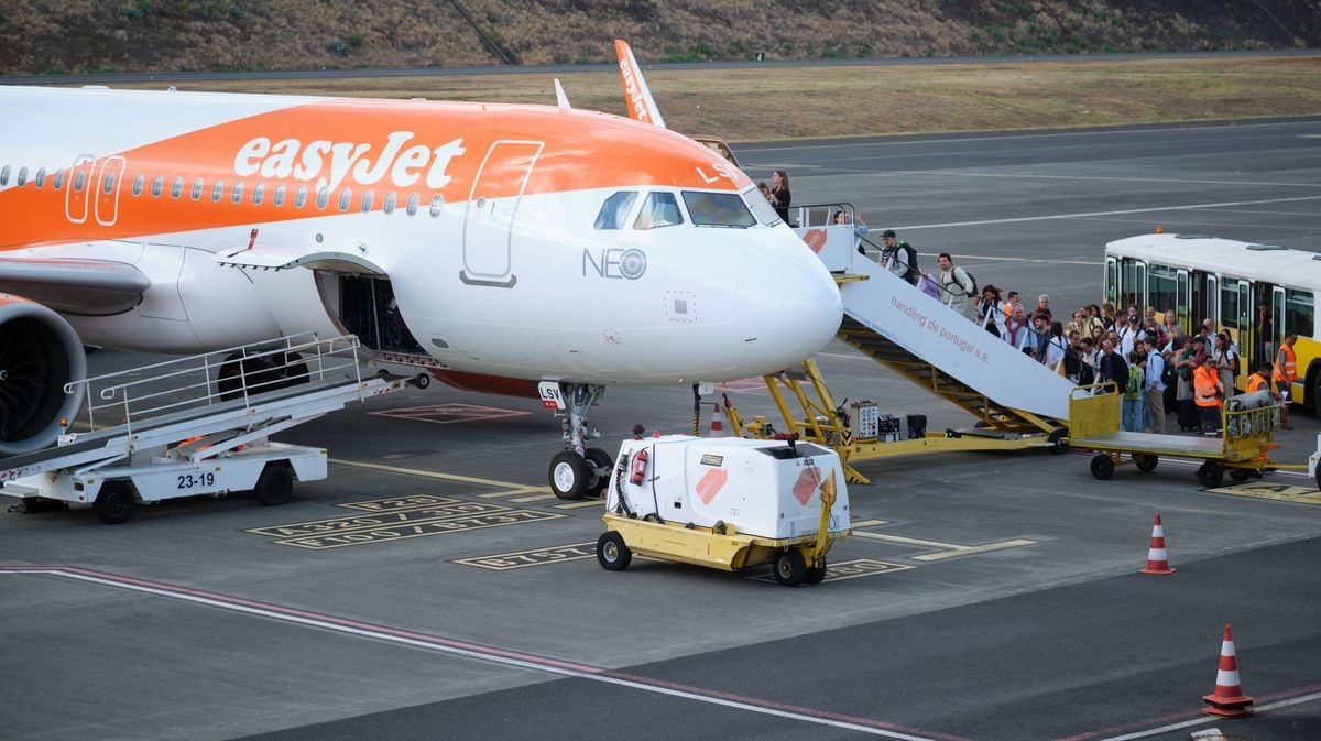 easyJet, Jet2 and Ryanair passport rule explained after customer queries holiday booking