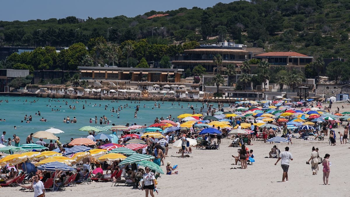 5 Euro and Mediterranean destinations hit by 'soaring' cost premiums as Middle East missiles fly again - list