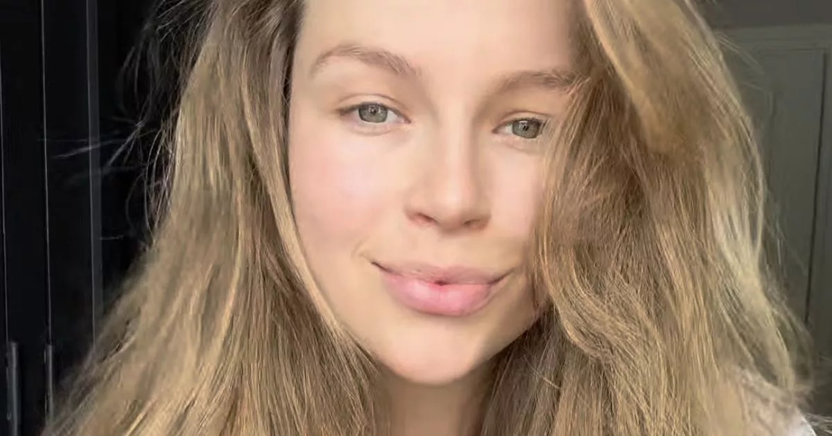 Emma Louise Connolly’s go-to volumising spray for ‘pregnancy hormone’ hair now has 20% off