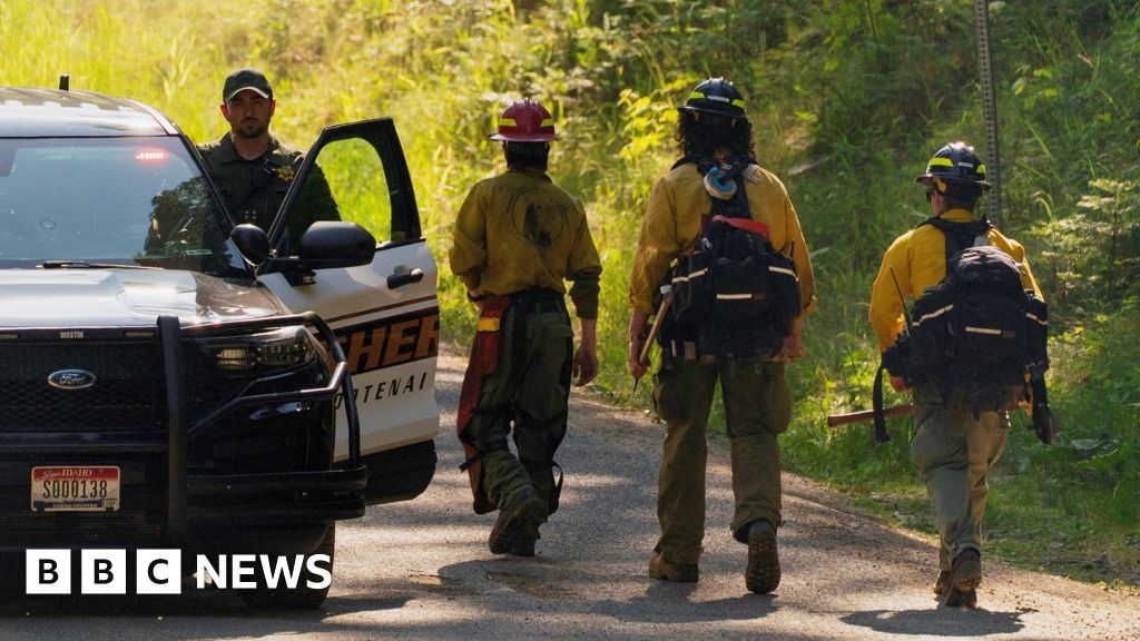 Un homme armé de l'Idaho, pris dans une embuscade mortelle contre des pompiers, avait « idolâtré » les pompiers
