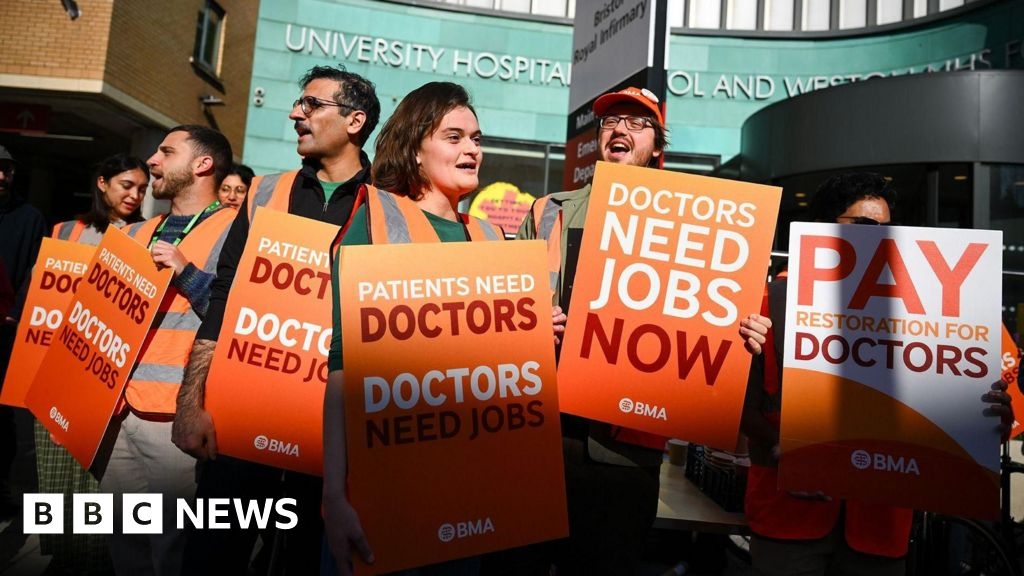 Resident doctors in England to strike for 16th time over pay