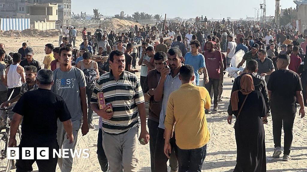 Al menos 15 muertos en un ataque israelí cerca de un centro de ayuda en Gaza, según médicos