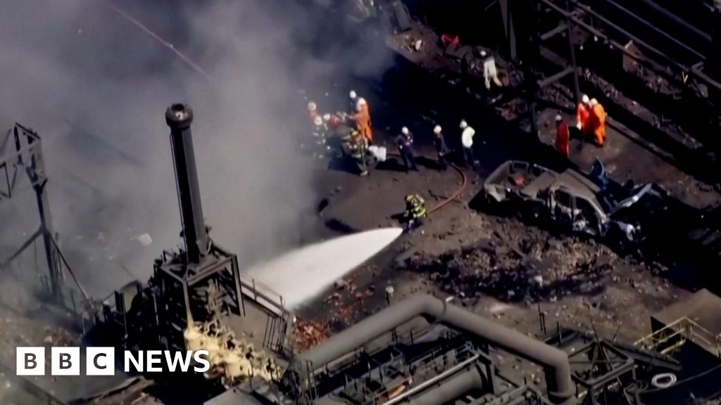 Two dead and 10 injured in Pennsylvania steel plant explosion