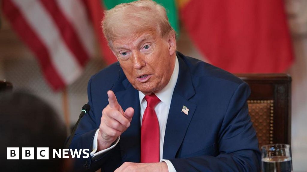 Trump dice que la UE y México enfrentan un arancel del 30% a partir de agosto