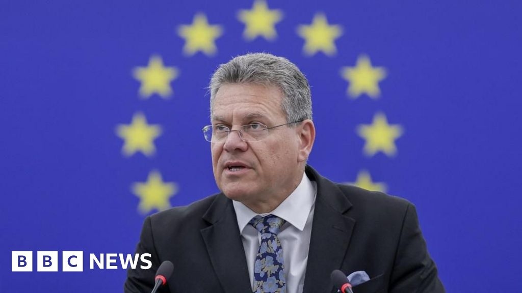L'UE chiede "rispetto" dopo la minaccia di Trump di tariffe del 50%