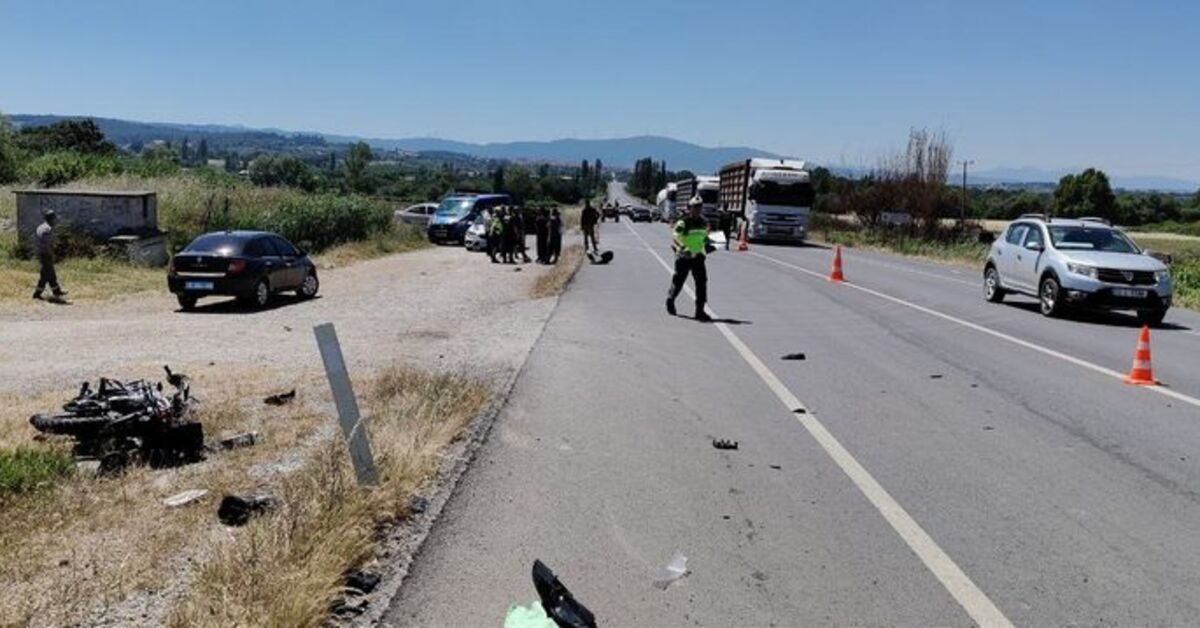 Motociclista morre em colisão com trator