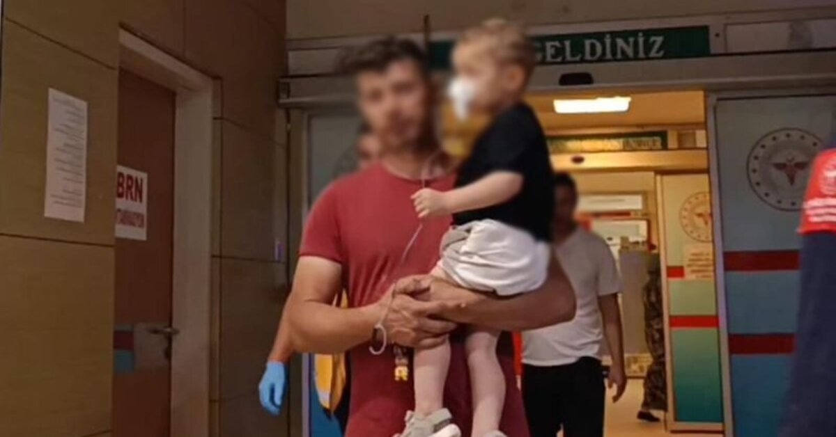 Un niño de 2 años fue hospitalizado después de tragar un medicamento y confundirlo con un caramelo.