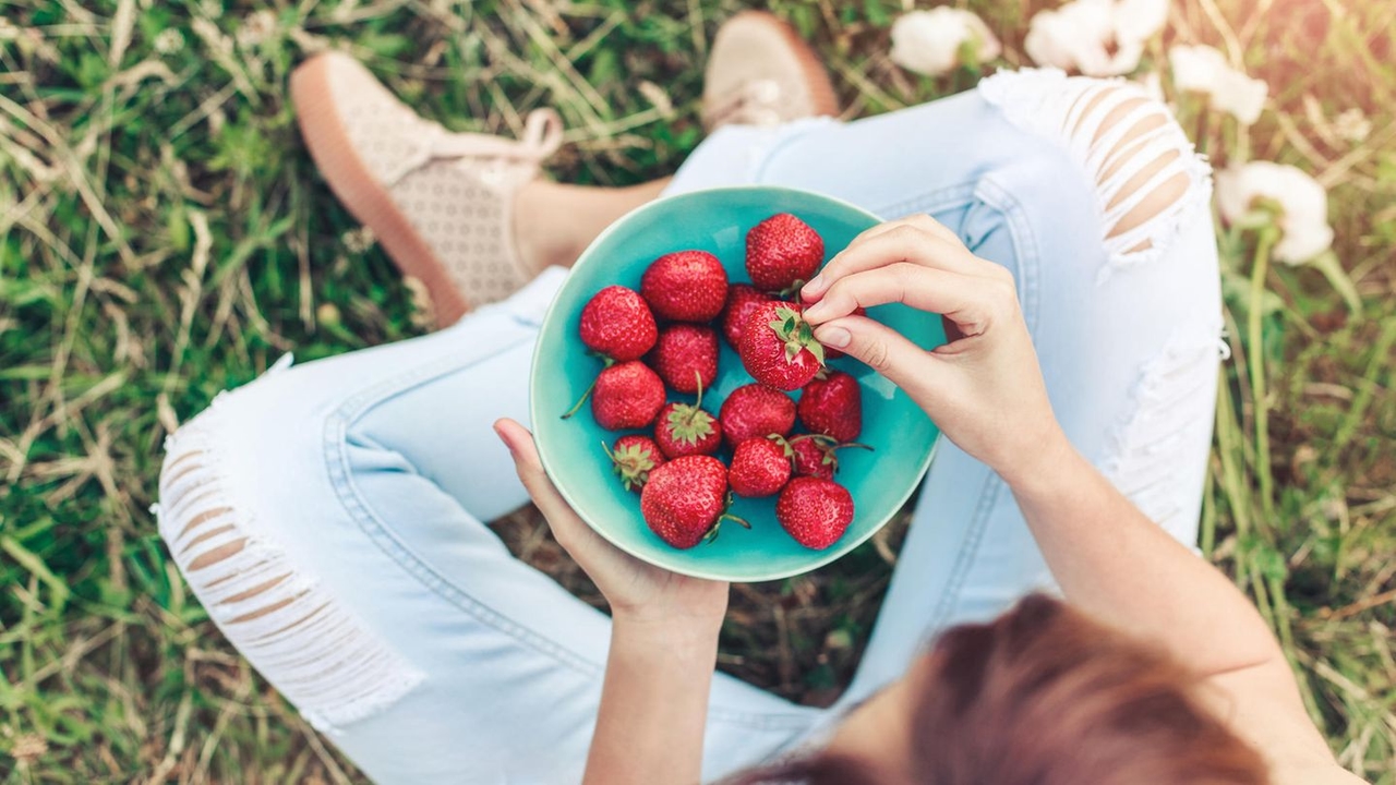 Gezond eten: dit gebeurt er met je lichaam als je elke dag aardbeien eet