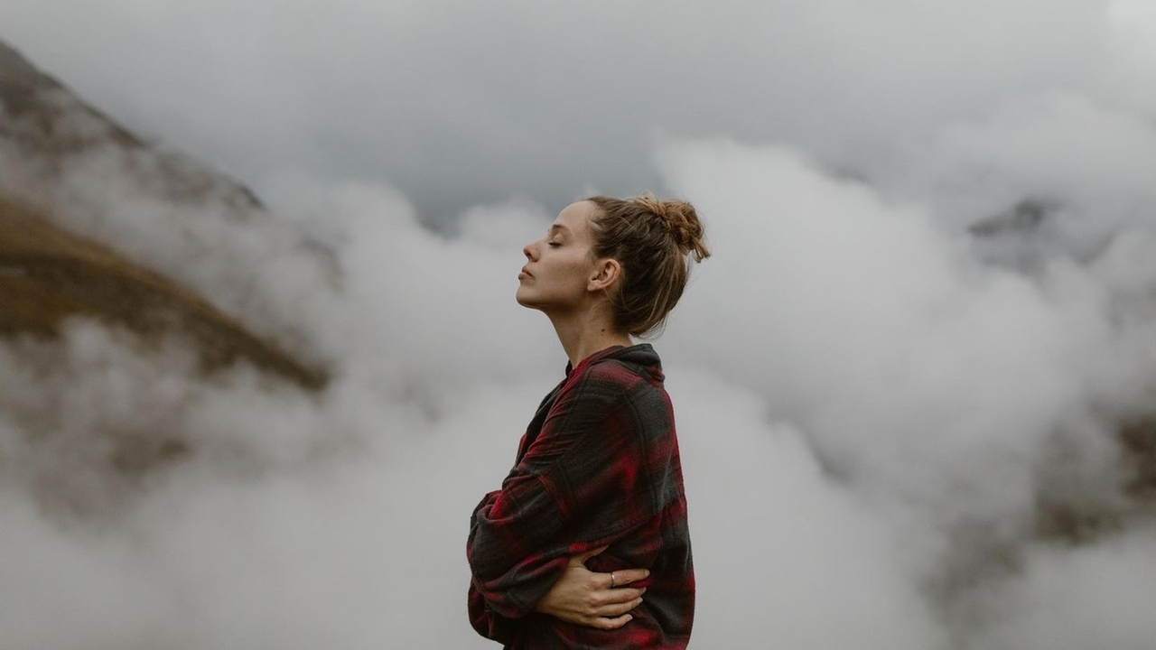 Emotional Bypassing: How to Recognize That You Are Avoiding Your Feelings