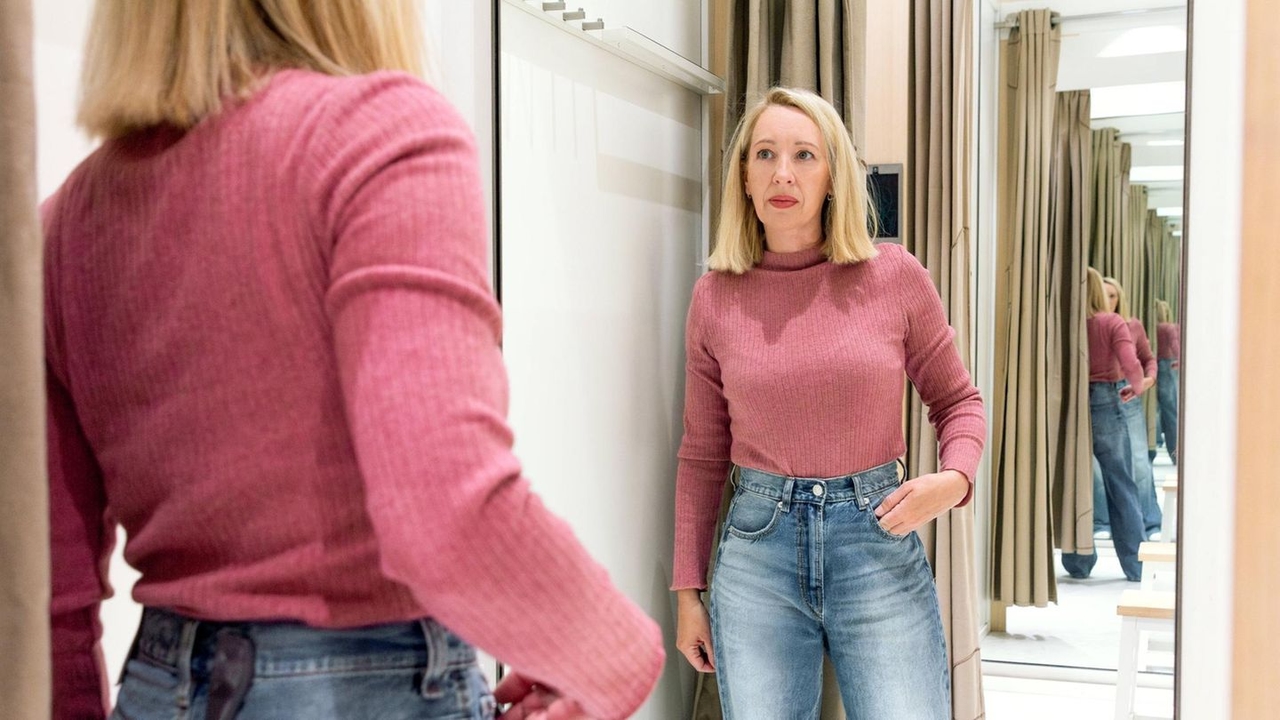 "Welche Größe hab ich denn jetzt?": Mal 32 mal 42, es nervt! Was die Marken ändern müssen – und wir auch