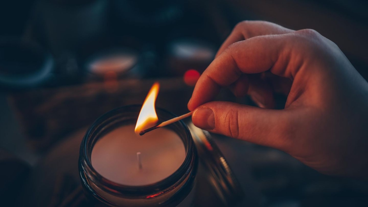 Осенние украшения: 5 причин, почему свечи особенно важны в ноябре