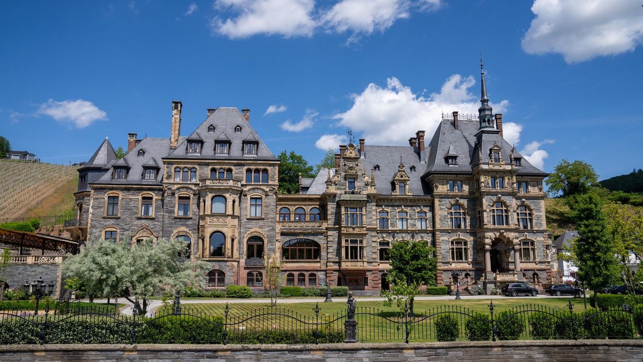 Rath checks in: This castle hotel on the Moselle awaits with wine and vineyards