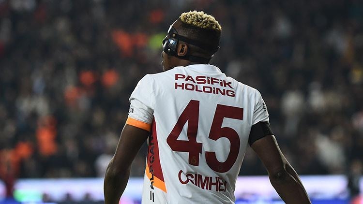 Osimhen exclu de l'équipe de Naples !
