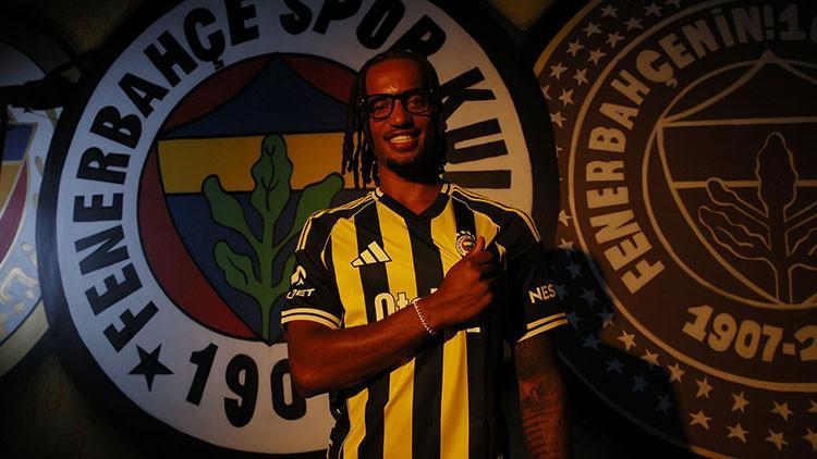 Fenerbahçe's new signing Archie Brown confesses to Mourinho! Devin Özek...
