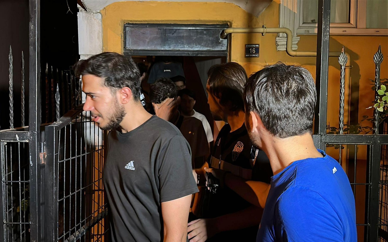 Illegal immigrant operation at apartment in Edirne: 29 detained