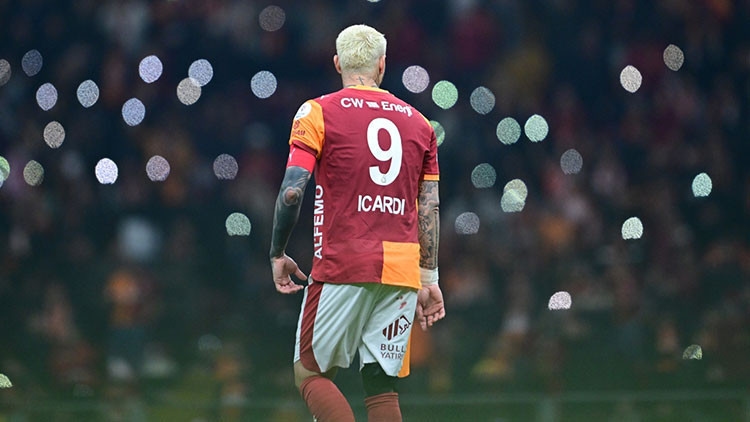Galatasaray taraftarından yönetime Mauro Icardi için yeni sözleşme mesajı!