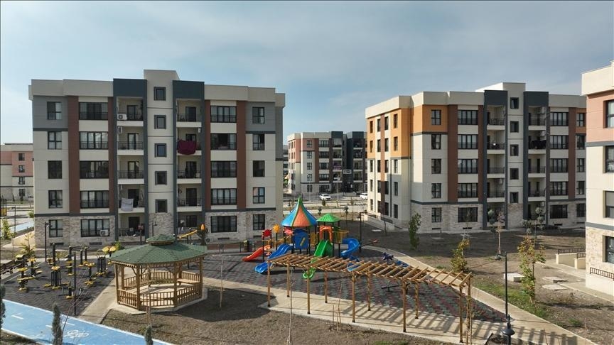 TOKİ delivered 3,731 houses to their rightful owners in 11 provinces.