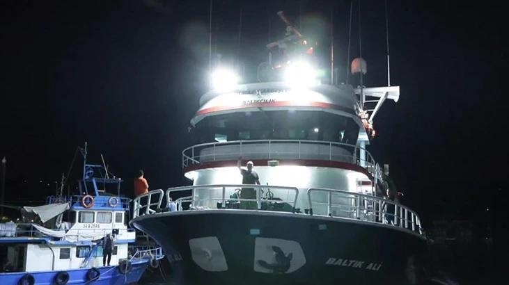 Pescadores partem para o mar dizendo 'Vira Bismillah' e fazem sua primeira colheita