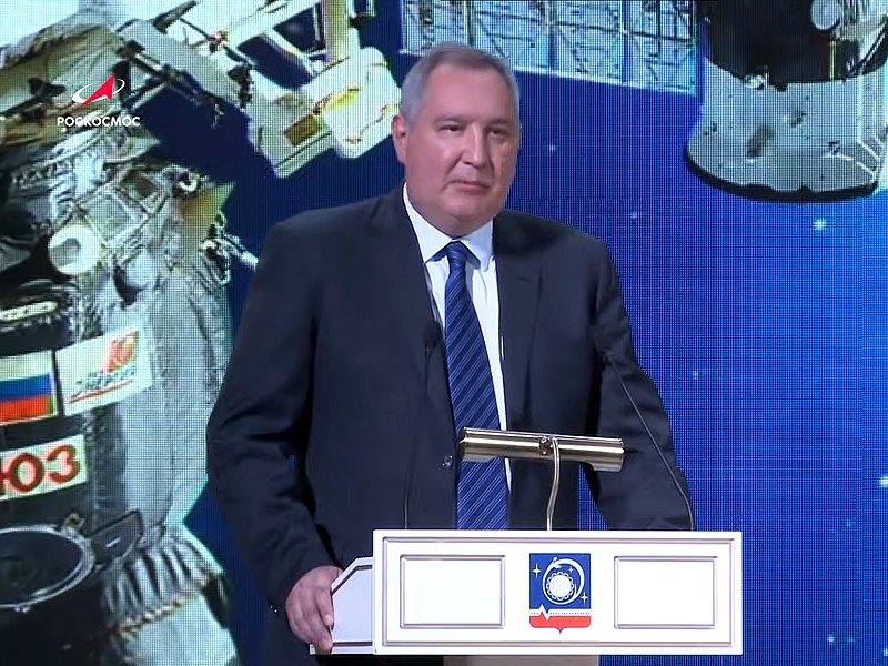 Dmitry Rogozin'in geliri bir yılda iki katına çıktı. Roscosmos bunu iki ikramiyeye bağladı.