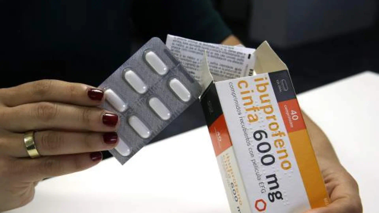 Pharmacist Álvaro Fernández on the indiscriminate use of ibuprofen: "It can have serious consequences."