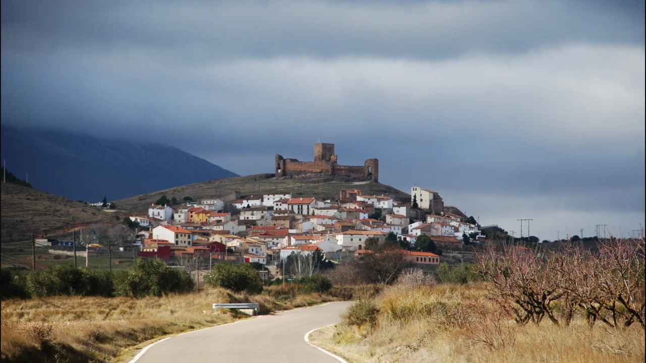 O lugar perfeito para uma escapadela de Halloween: é a única cidade excomungada da Espanha.
