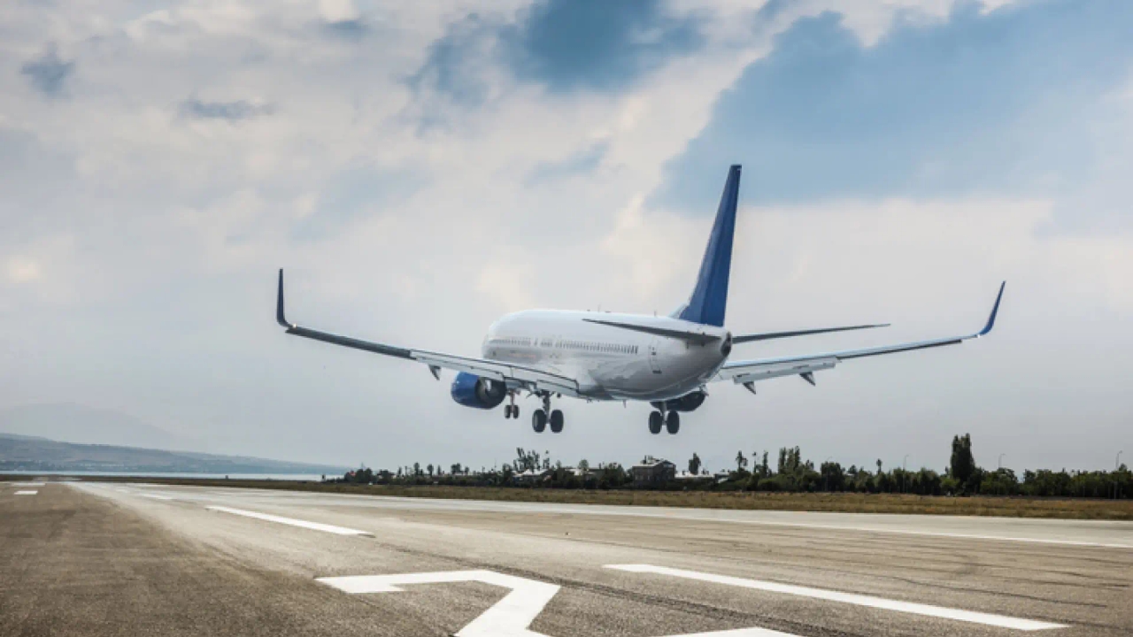Piloten antworten Männern, die behaupten, ein Flugzeug landen zu können: „Das ist ein übertriebenes Ego.“