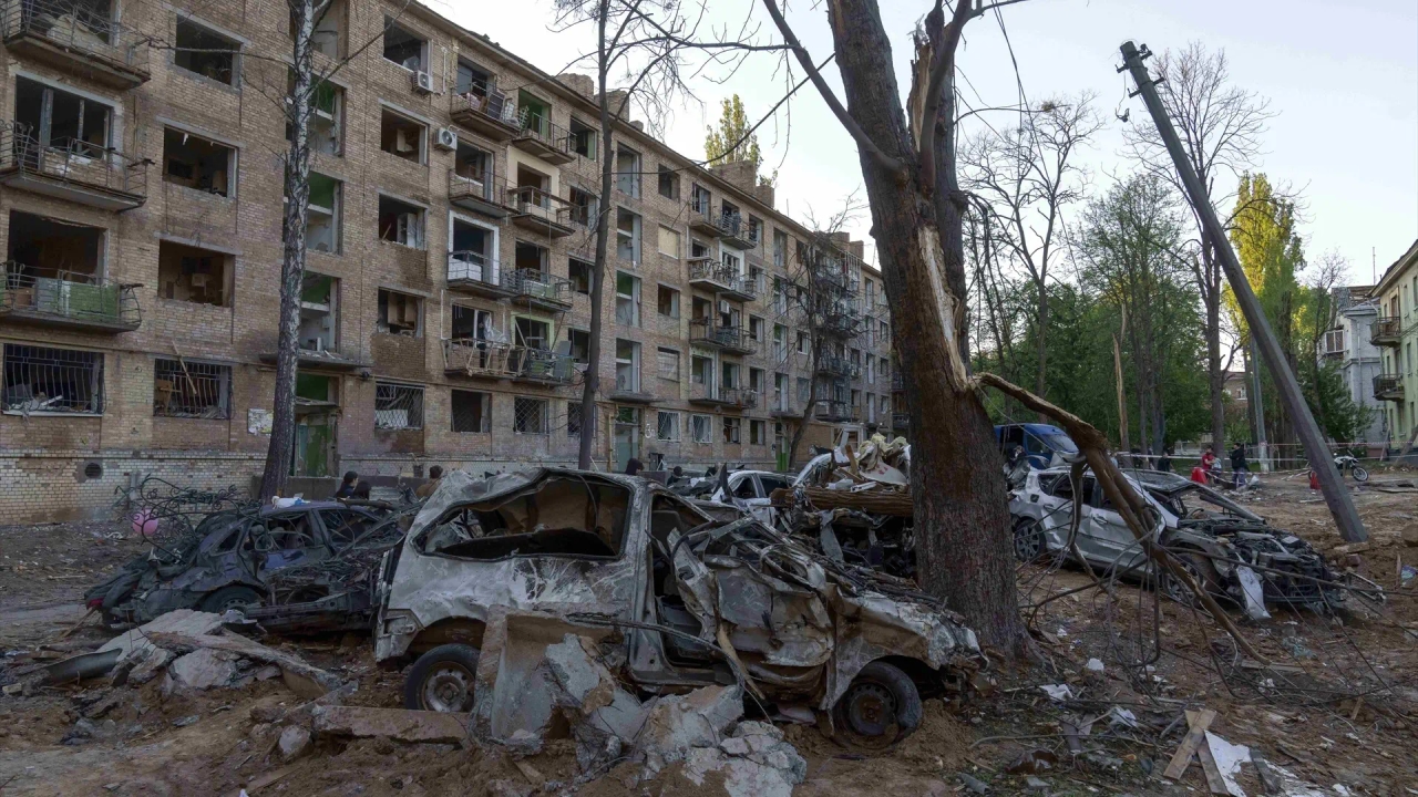 Al menos cuatro muertos y 20 heridos en un ataque ruso contra Kiev